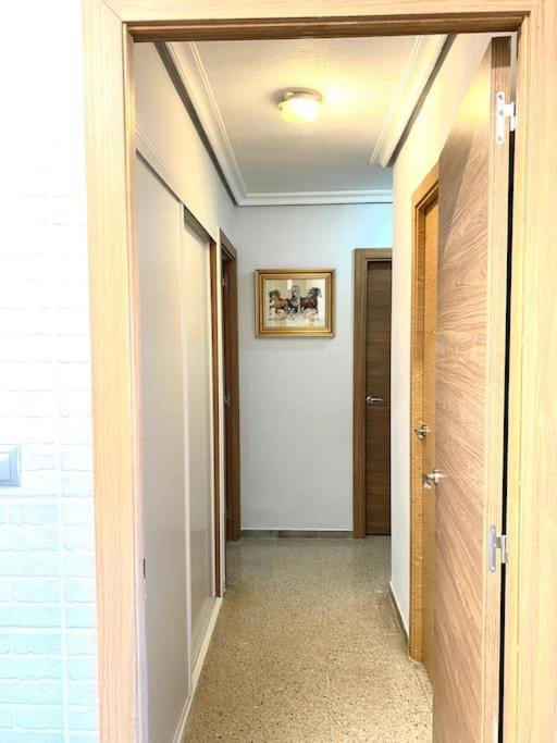 Shared Apartment! Piso Compartido! Общая Квартира! Севілья Екстер'єр фото